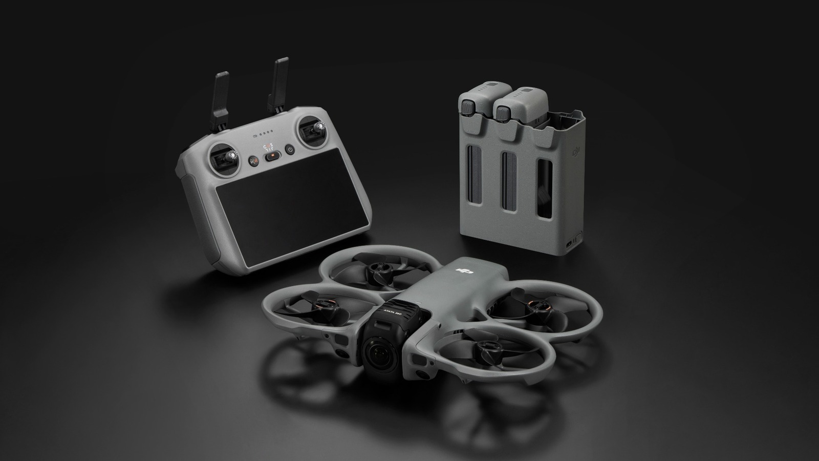 DJI Avata 360 com controle, baterias e carregador múltiplo